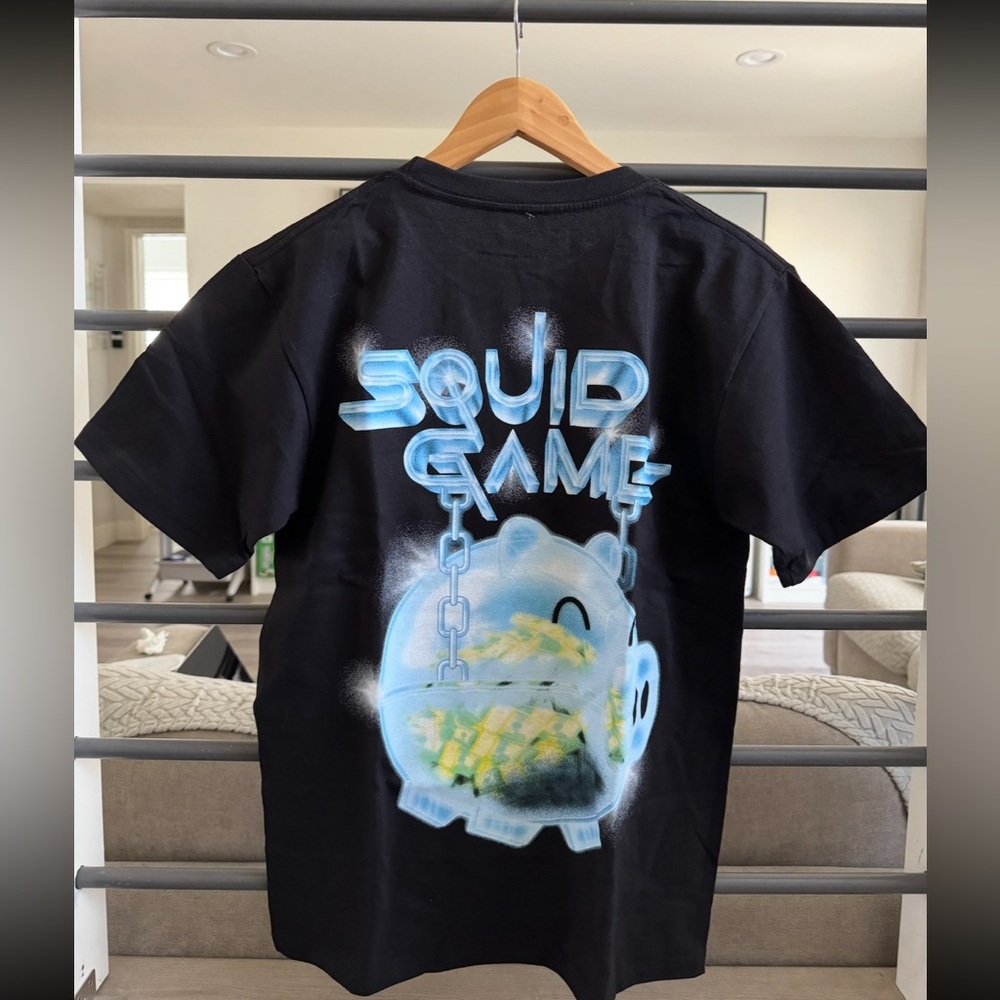 Squid game T-shirt money piggy bank